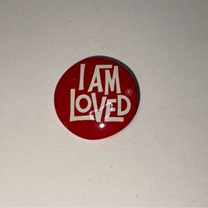 Vintage I Am Loved 1" Red Metal Helzberg's Diamond Shop Lapel Pin Pinback Button
